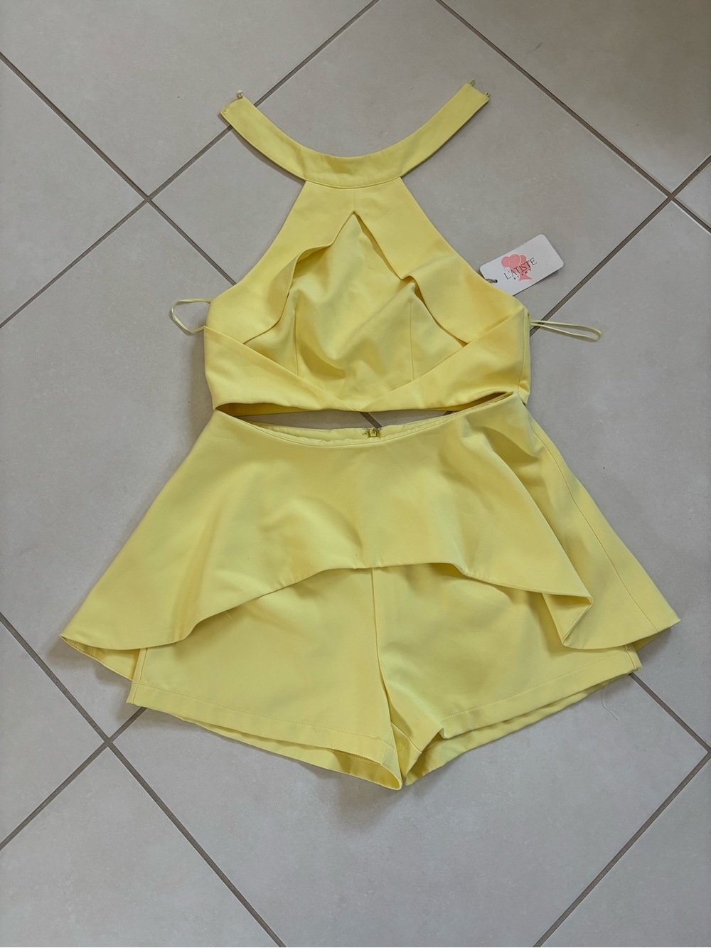 Yellow Set L'atiste